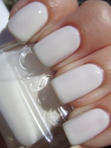 white-nails-225x300