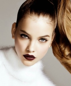 model-winter vamp lip and ponytail