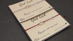 χριστουγεννιατικα βραχιολια γουρια 2019